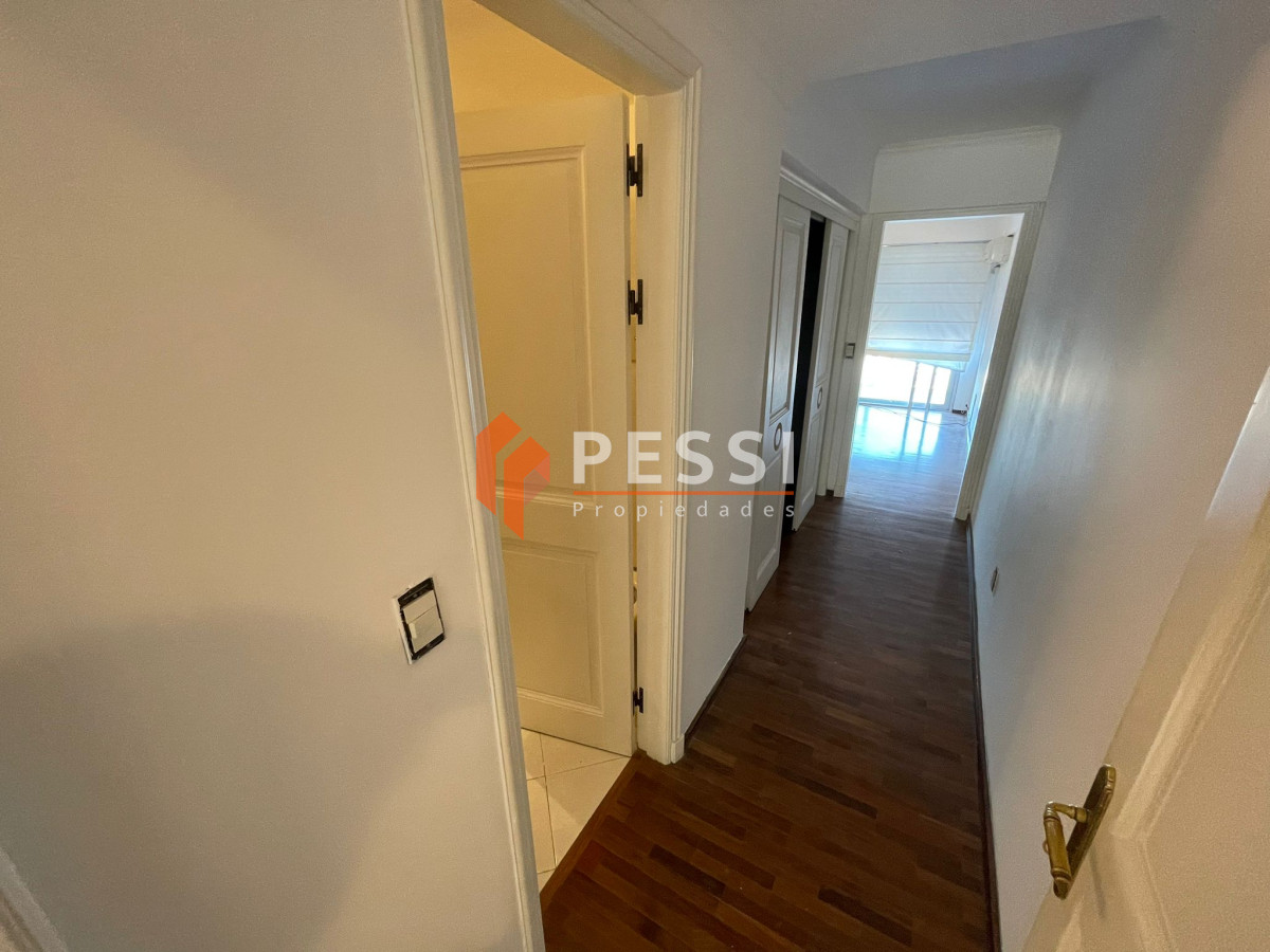 Apartamento ID.1072/Venta-Apartamento-con-renta,-3-Dormitorios-y-terraza-frente-al-mar-en-Punta-Carretas - Venta Apartamento con renta, 3 Dormitorios y terraza frente al mar en Punta Carretas