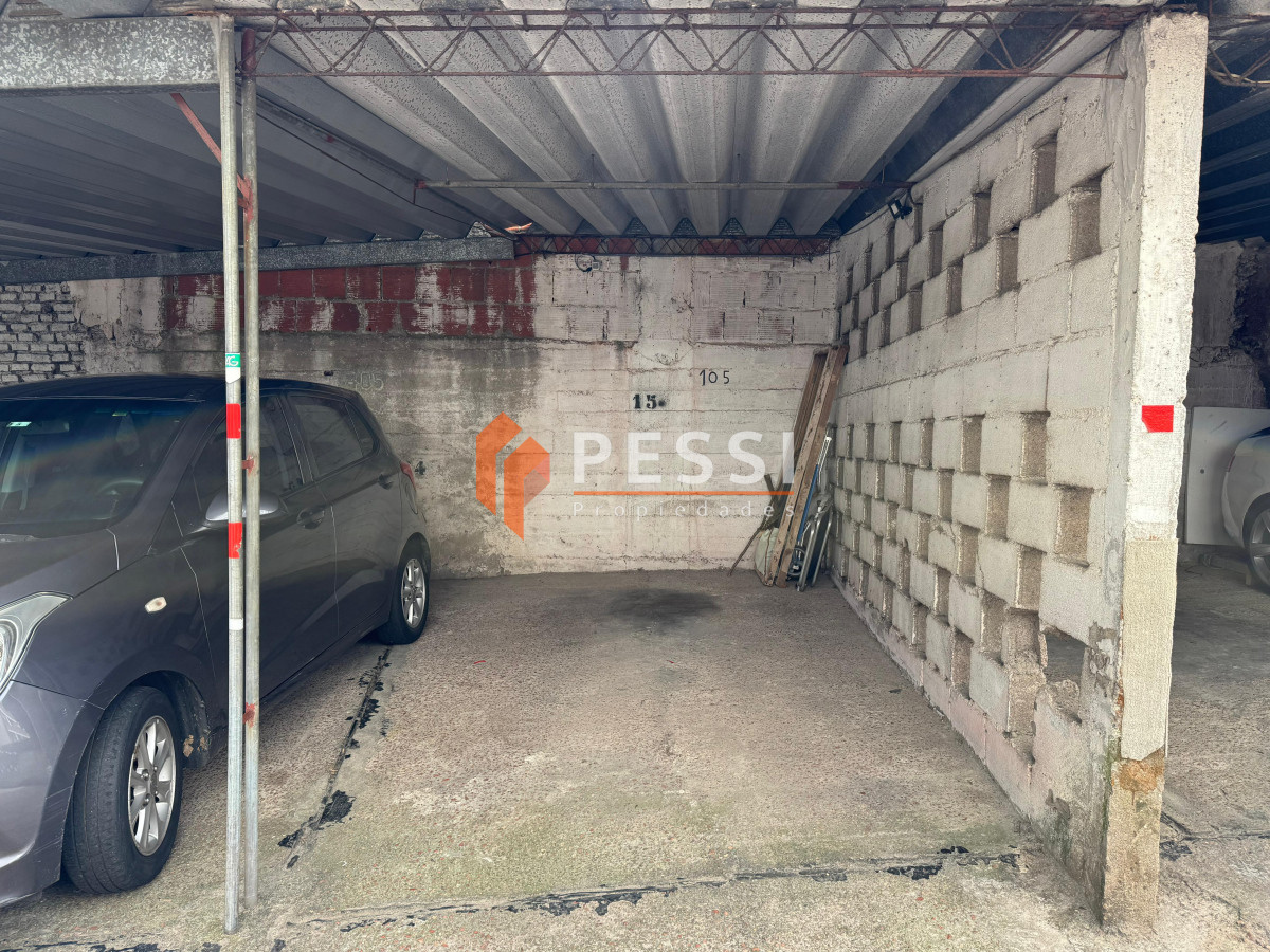 Apartamento ID.1438 - Venta apartamento 2 dormitorios con vista a la rambla y garage en Malvin 