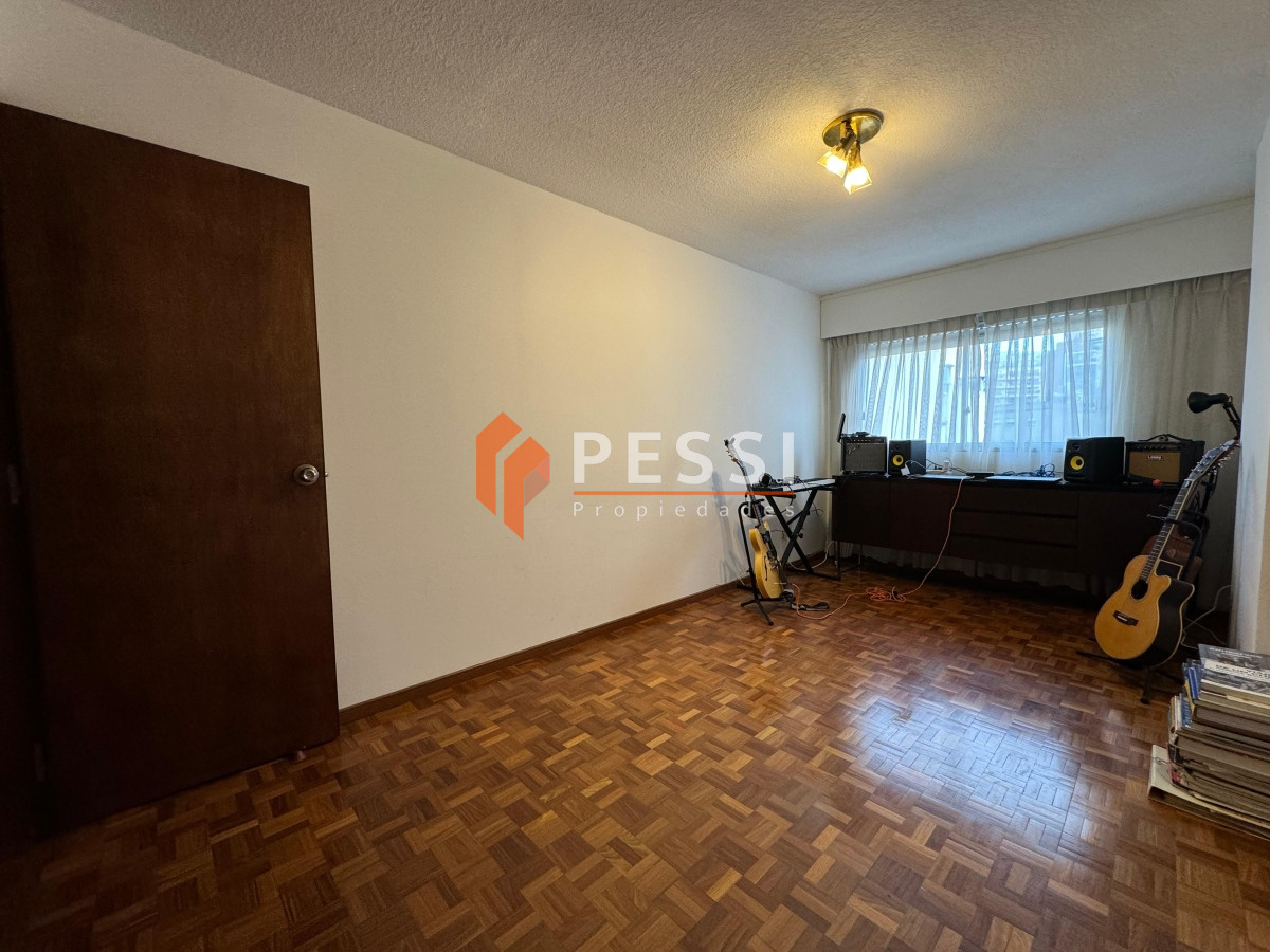 Apartamento ID.2403 - Alquiler apartamento 2 dormitorios con garage en Pocitos 