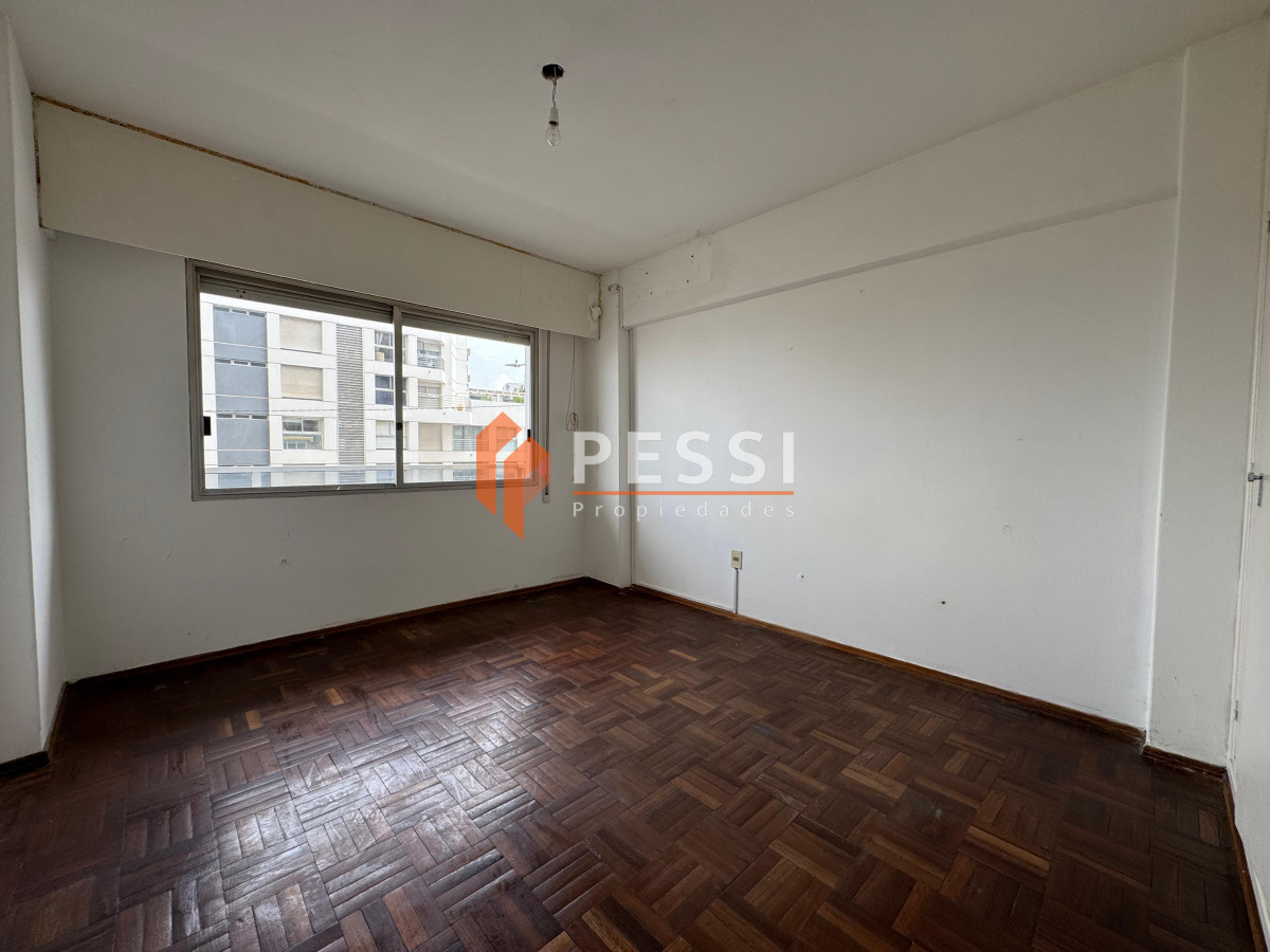 Apartamento ID.1438 - Venta apartamento 2 dormitorios con vista a la rambla y garage en Malvin 