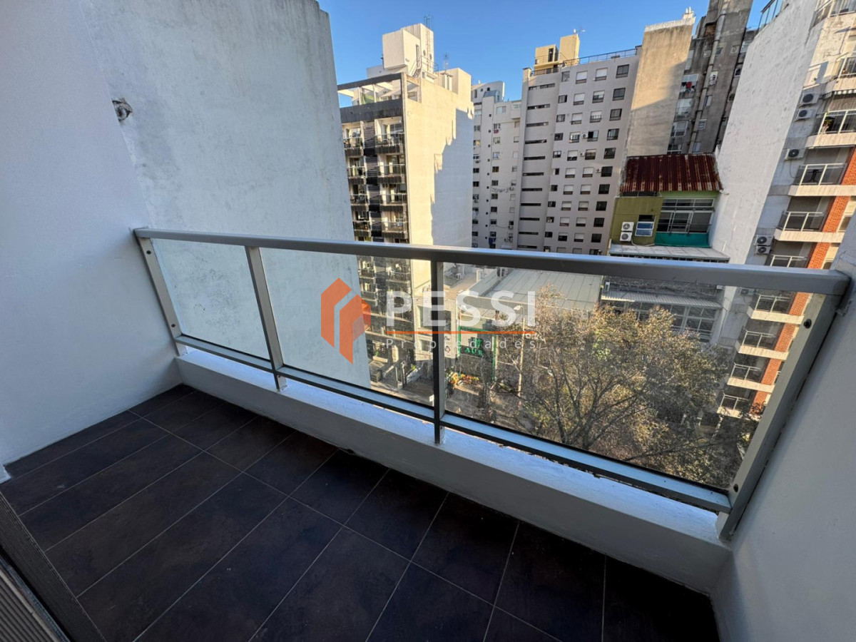 Apartamento ID.1137 - Alquiler apartamento 2 dormitorios con balcón en Punta Carretas 
