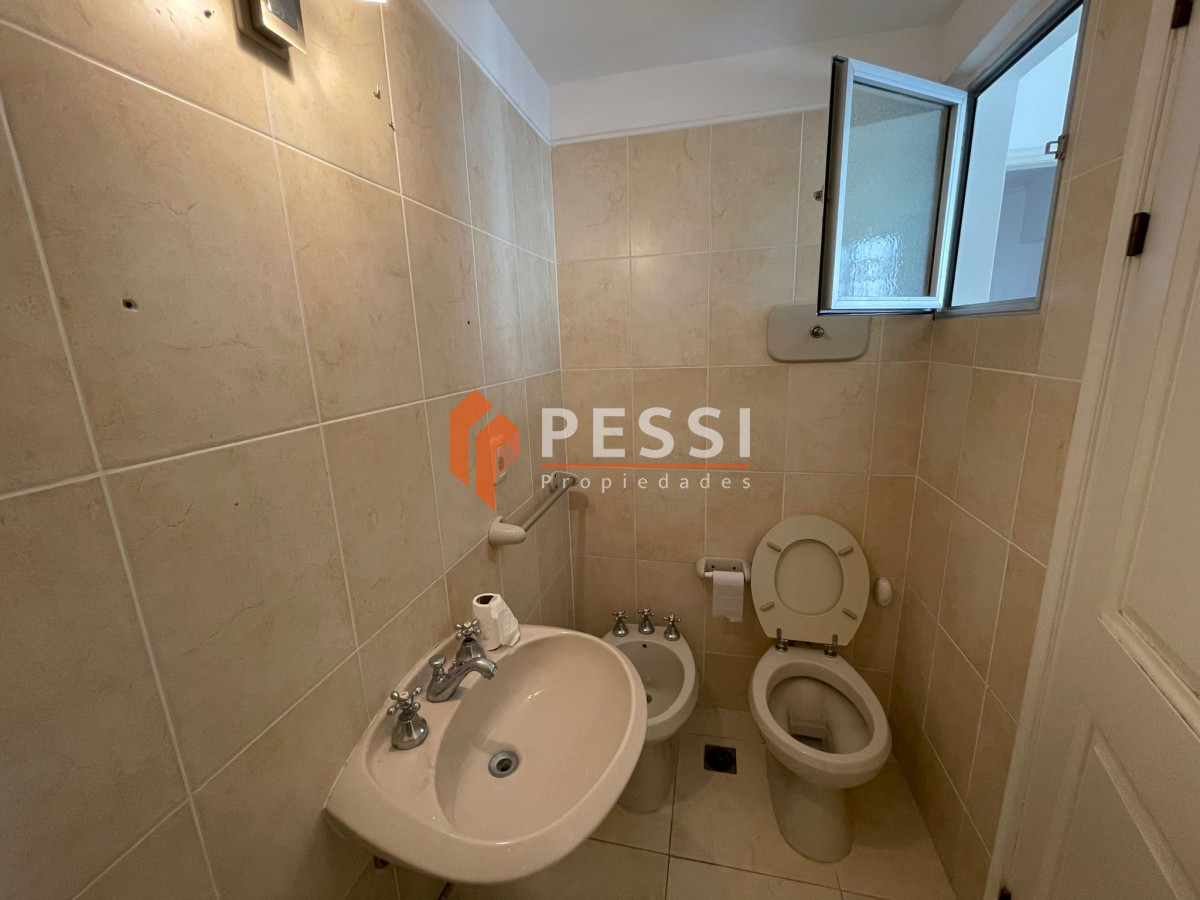 Apartamento ID.1072/Venta-Apartamento-con-renta,-3-Dormitorios-y-terraza-frente-al-mar-en-Punta-Carretas - Venta Apartamento con renta, 3 Dormitorios y terraza frente al mar en Punta Carretas