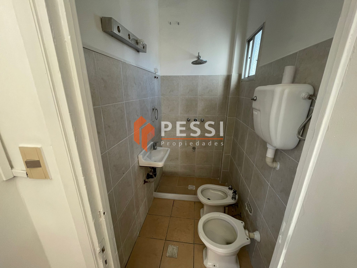 Apartamento ID.2105 - Alquiler monoambiente con gran terraza y cocina definida en Aguada