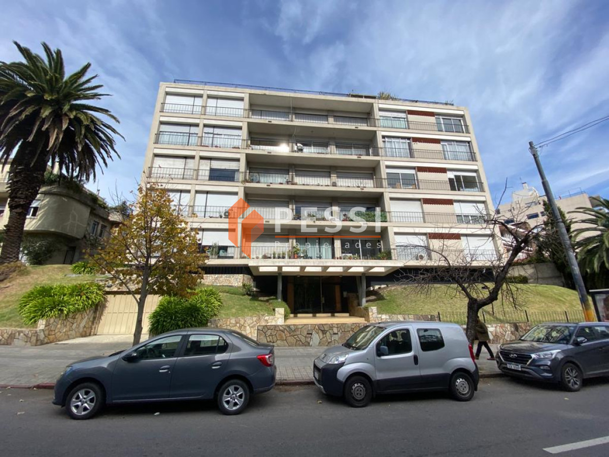 Apartamento ID.2212 - Venta apartamento 2 dormitorios con renta en Parque Rodo