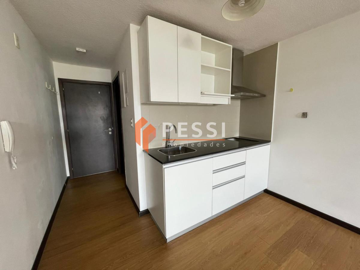 Apartamento ID.1432 - Venta monoambiente con terraza y garage en Pocitos
