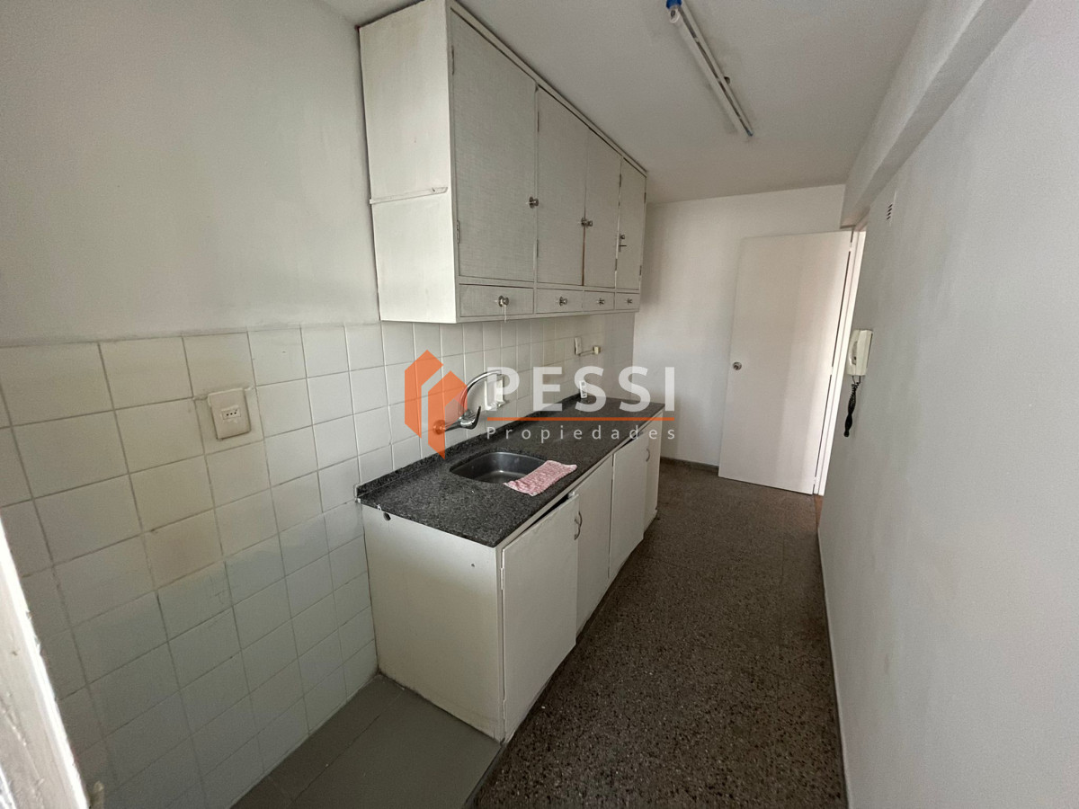 Apartamento ID.1044 - Alquiler Apartamento 2 dormitorios en Pocitos 
