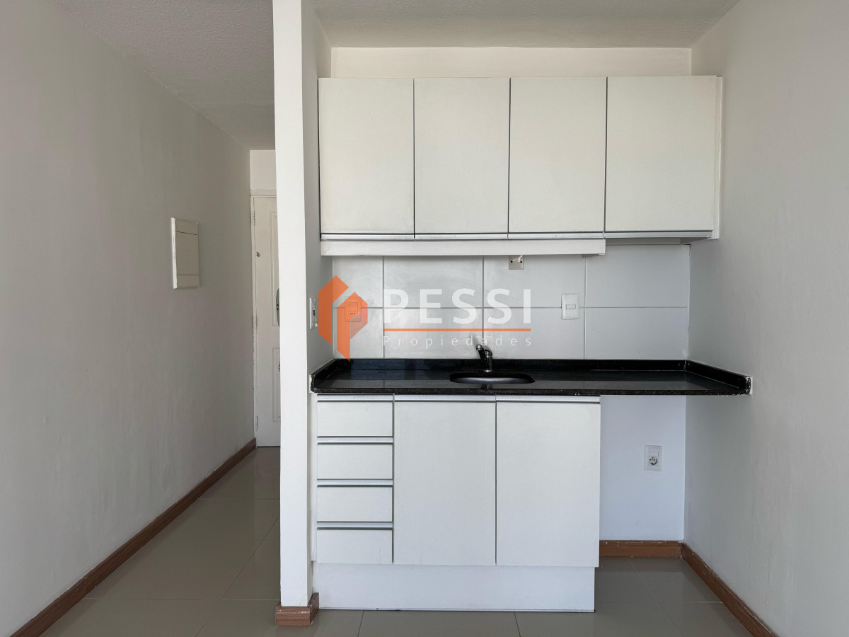 Apartamento ID.2452/Alquiler-Monoambiente-en-Tres-Cruces - Alquiler Monoambiente en Tres Cruces