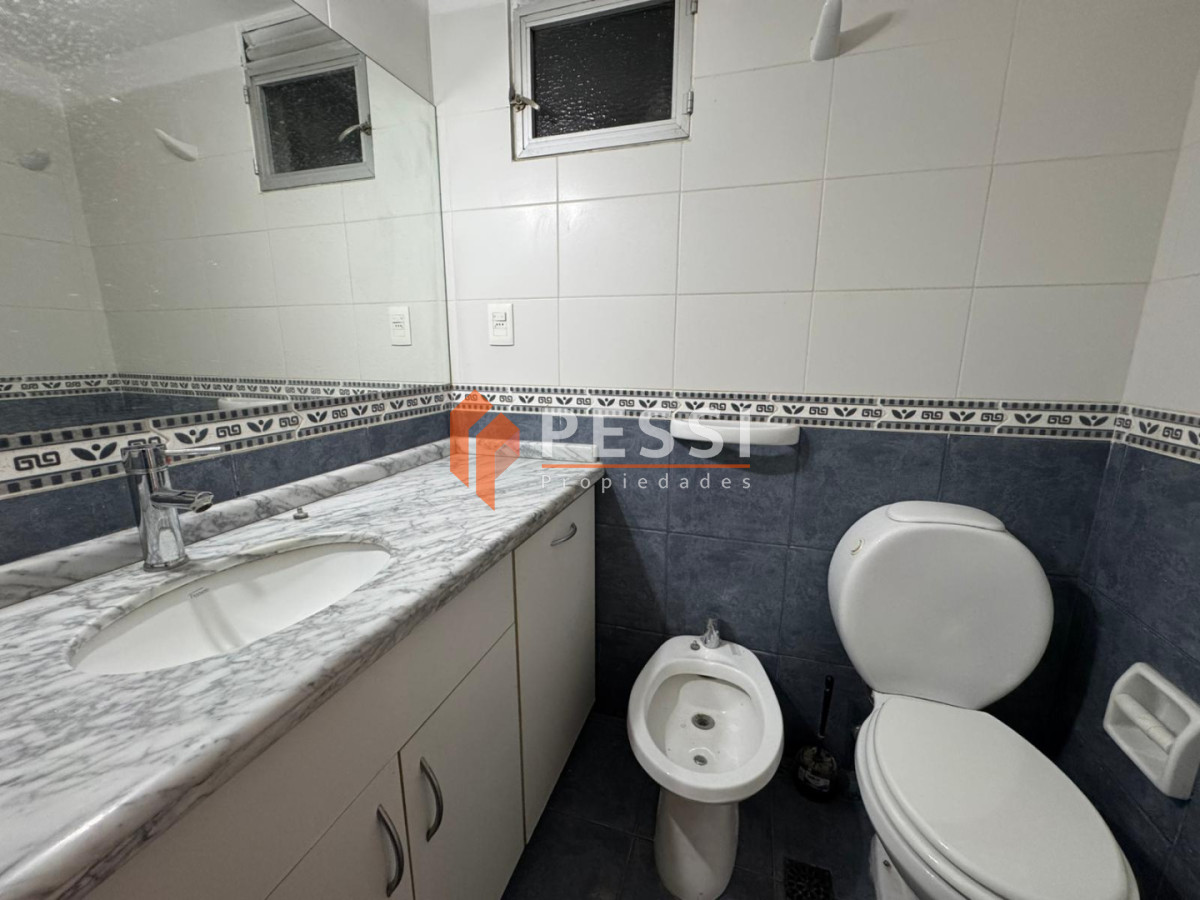 Apartamento ID.1137 - Alquiler apartamento 2 dormitorios con balcón en Punta Carretas 