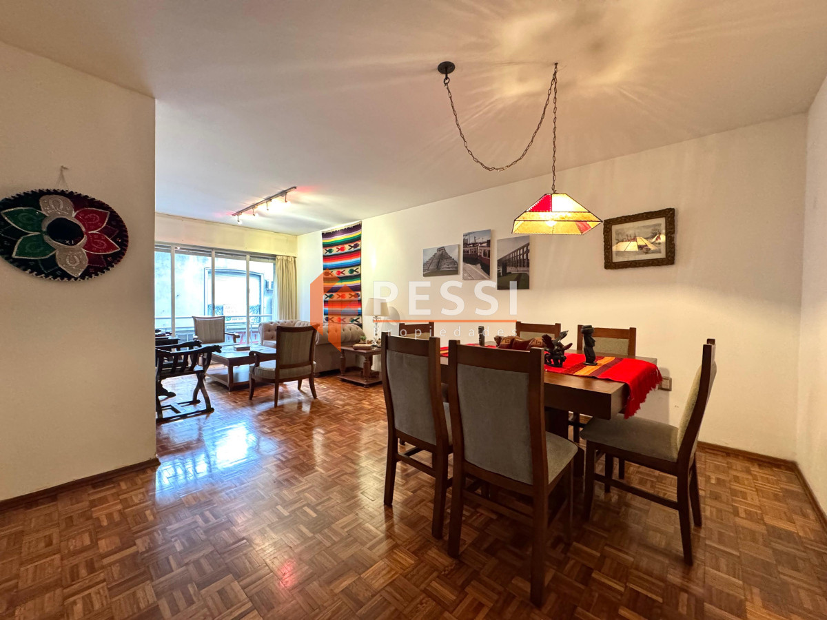 Apartamento ID.2464/Venta-apartamento-2-dormitorios-y-garage-en-Centro - Venta apartamento 2 dormitorios y garage en Centro