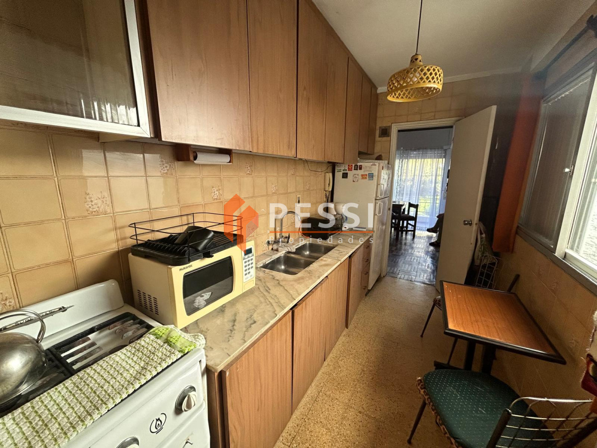 Apartamento ID.2435/Venta-casa-PH-de-altos-en-Pocitos - Venta casa PH de altos en Pocitos