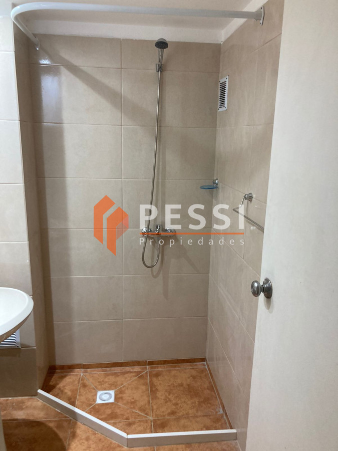 Apartamento ID.2251 - Alquiler apartamento en Rambla Portuaria, Ciudad Vieja
