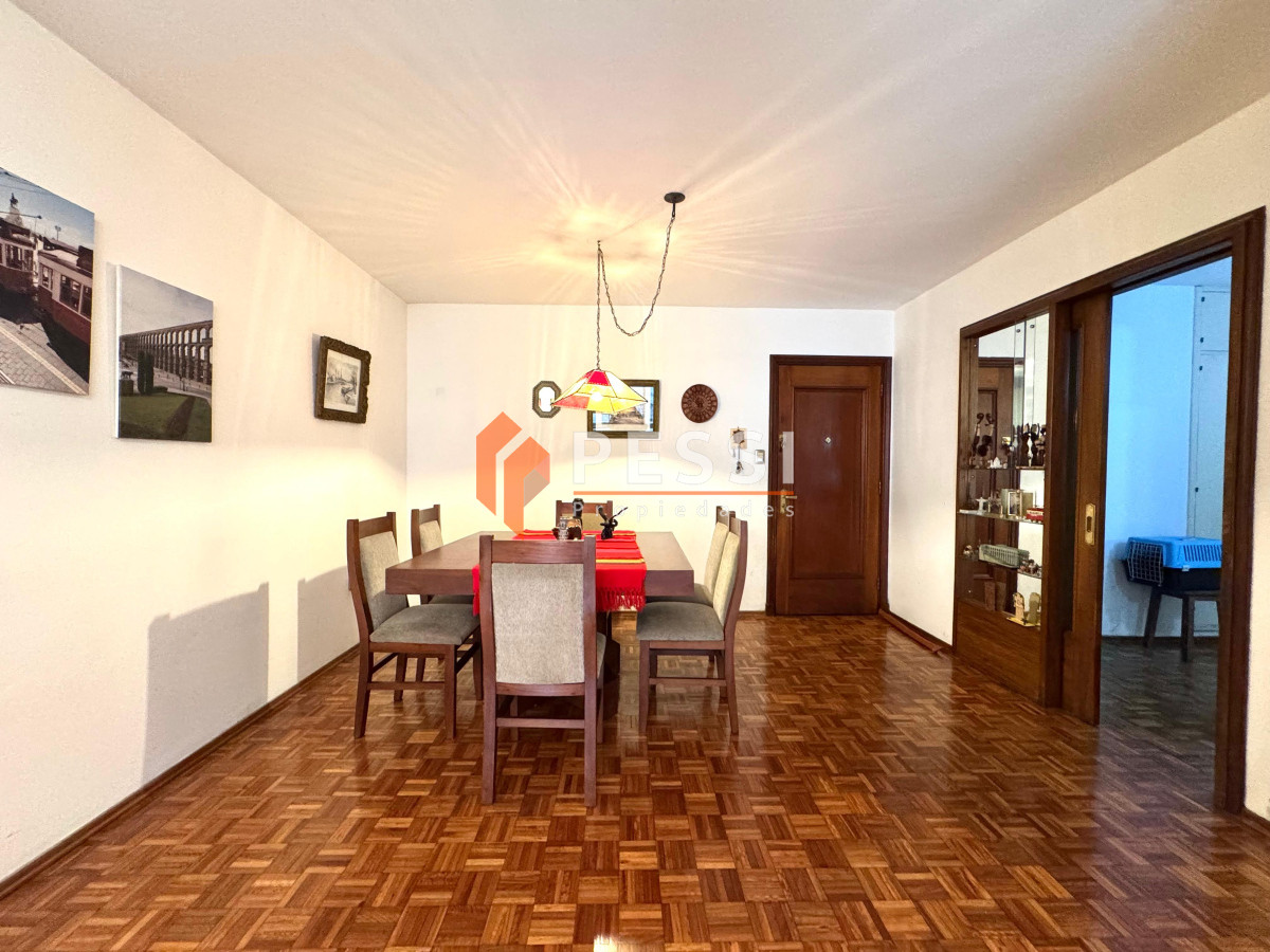 Apartamento ID.2464/Venta-apartamento-2-dormitorios-y-garage-en-Centro - Venta apartamento 2 dormitorios y garage en Centro