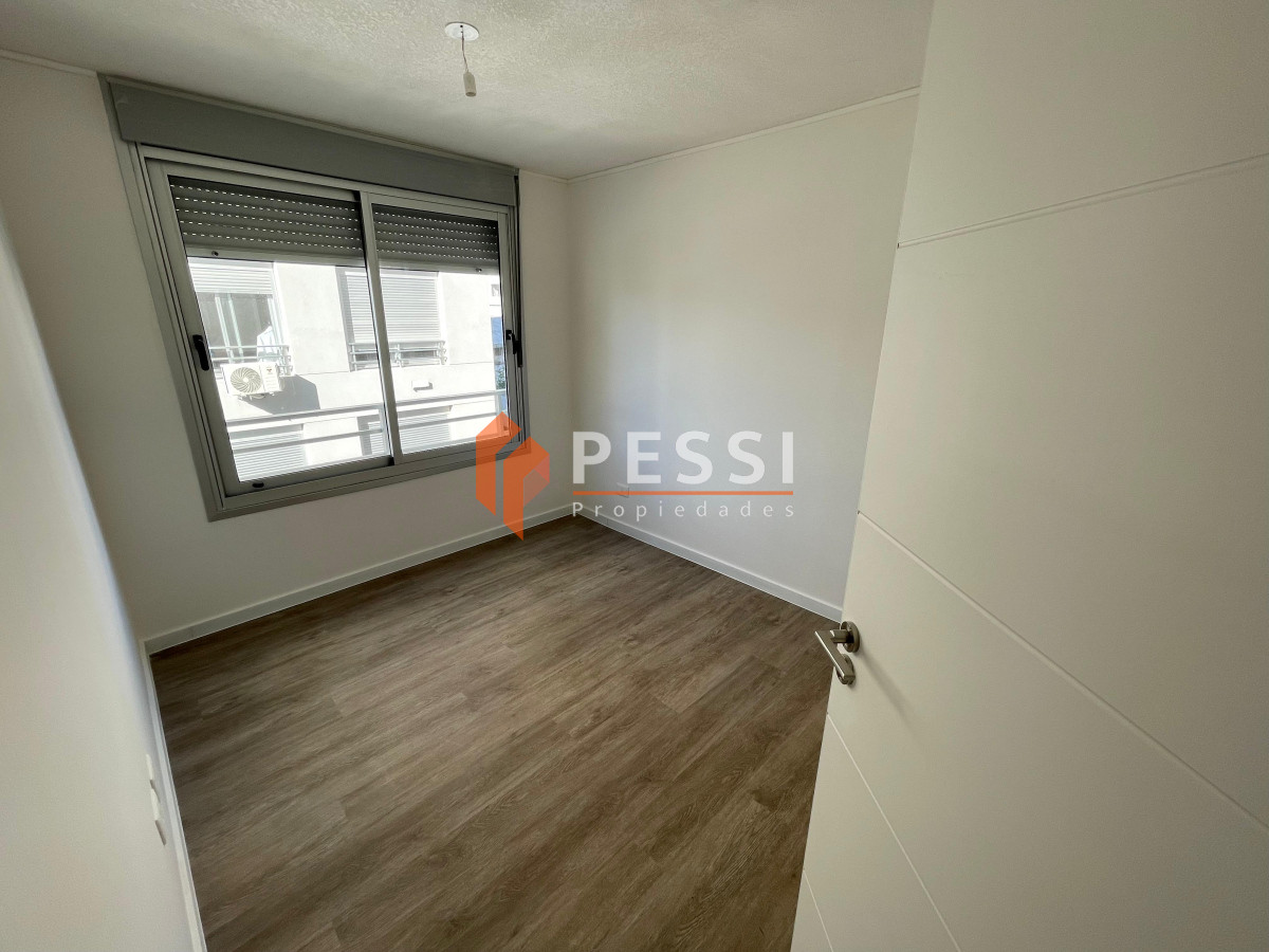 Apartamento ID.2406/Venta-apartamento-2-dormitorios-con-garage-rentado-en-Tres-Cruces - Venta apartamento 2 dormitorios con garage rentado en Tres Cruces