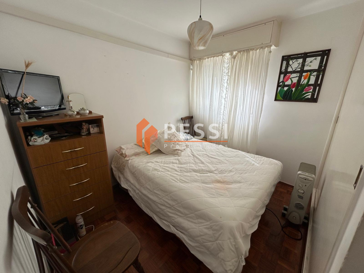 Apartamento ID.2434/Venta-apartamento-3-dormitorios-y-garage-en-Pocitos - Venta apartamento 3 dormitorios y garage en Pocitos