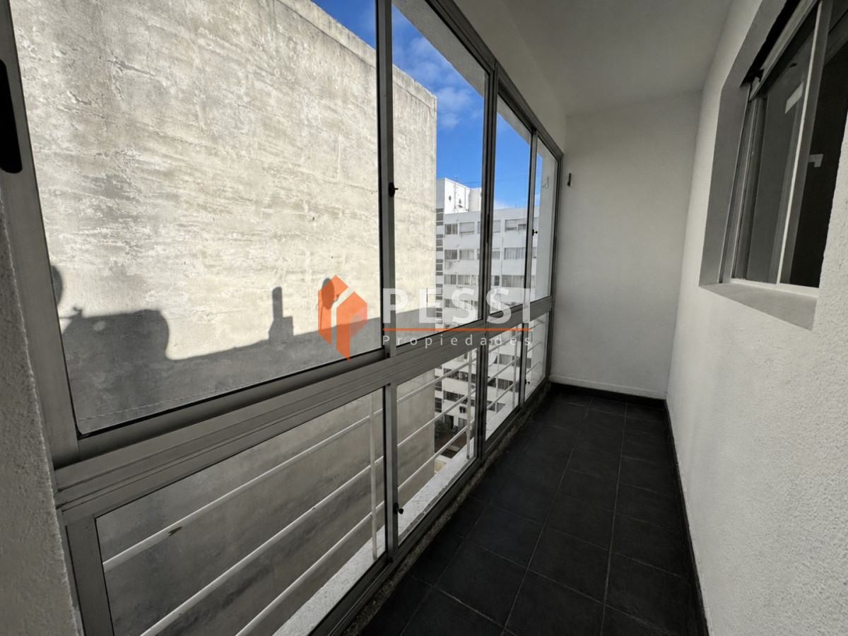 Apartamento ID.1392 - Alquiler apartamento 2 dormitorios con vista al mar en Pocitos 