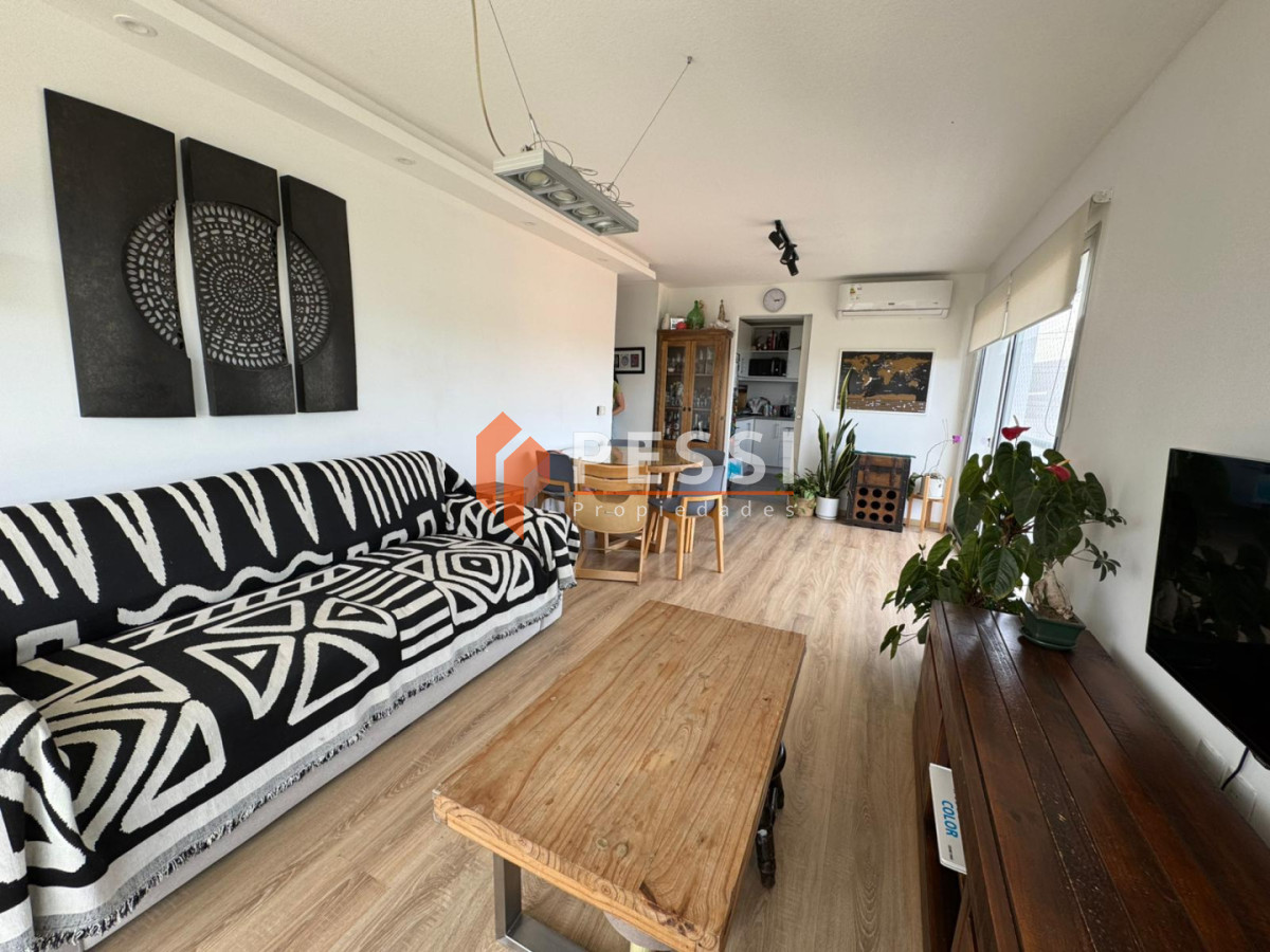 Apartamento ID.2513/Venta-aparamento-2-dormitorios-y-garage-en-Malvin - Venta aparamento 2 dormitorios y garage en Malvin