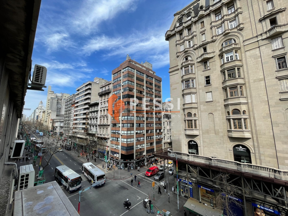 Apartamento ID.2400/Alquiler-Oficina-en-Centro- - Alquiler Oficina en Centro 