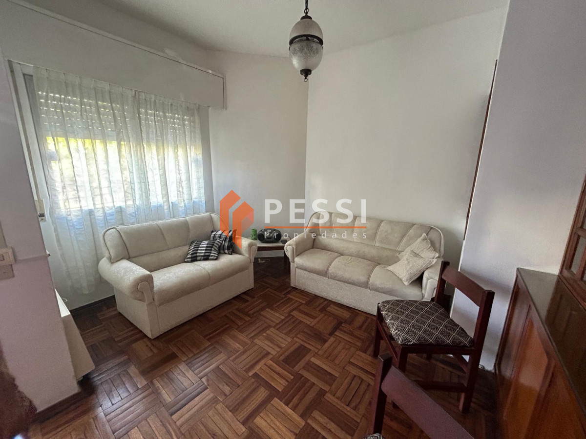 Apartamento ID.2435/Venta-casa-PH-de-altos-en-Pocitos - Venta casa PH de altos en Pocitos