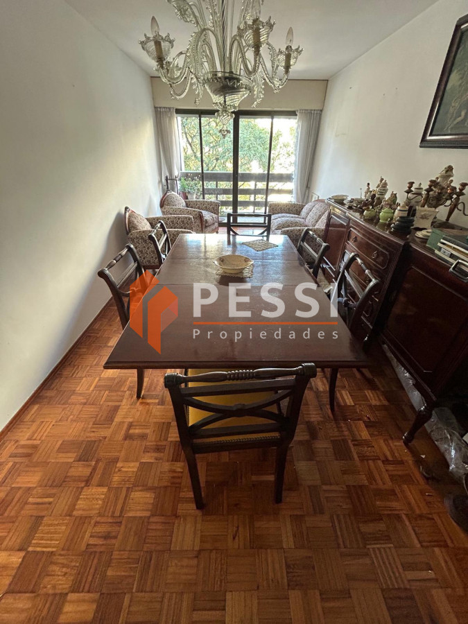 Apartamento ID.2434/Venta-apartamento-3-dormitorios-y-garage-en-Pocitos - Venta apartamento 3 dormitorios y garage en Pocitos