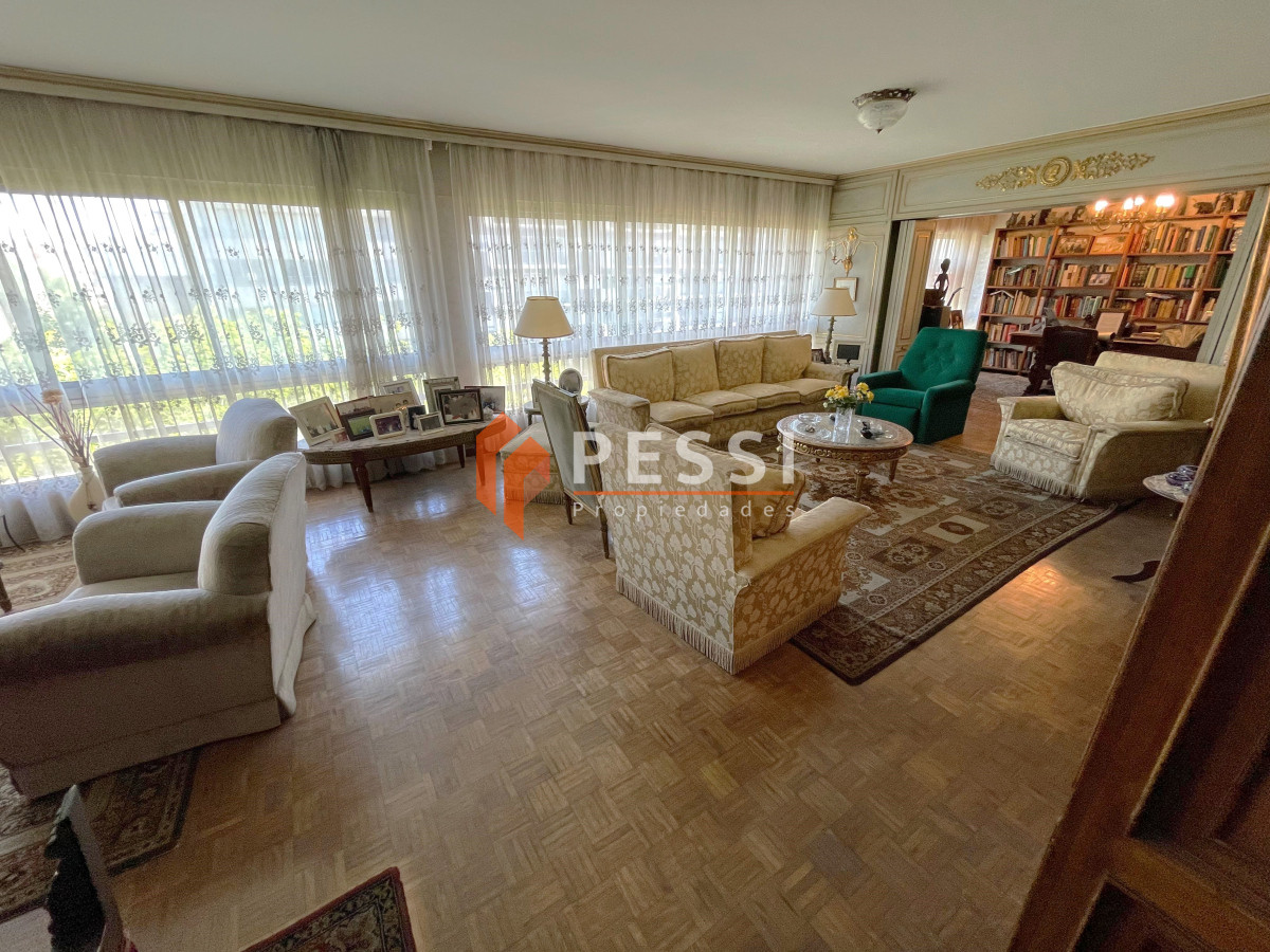Apartamento ID.2418/Venta-apartamento-4-dormitorios-y-garage-en-Pocitos - Venta apartamento 4 dormitorios y garage en Pocitos