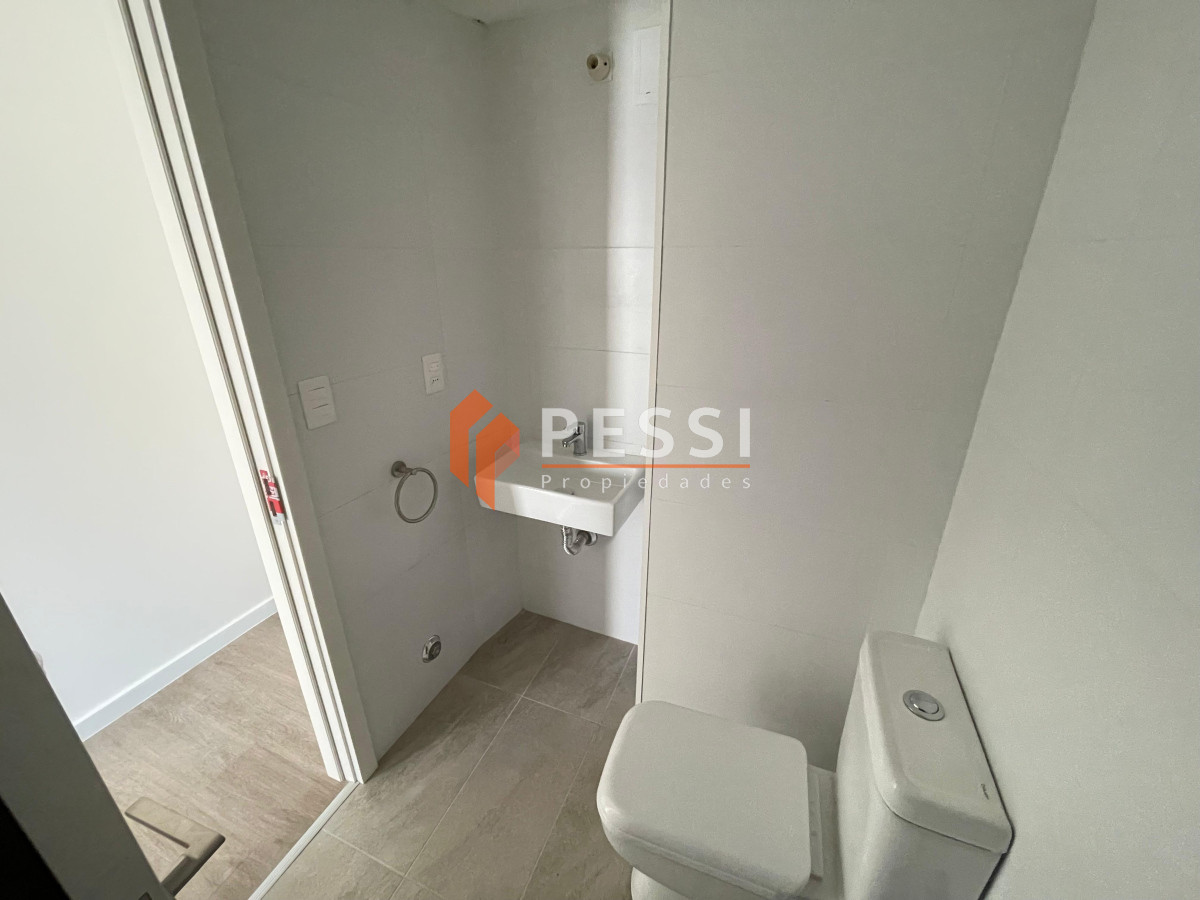 Apartamento ID.2406/Venta-apartamento-2-dormitorios-con-garage-rentado-en-Tres-Cruces - Venta apartamento 2 dormitorios con garage rentado en Tres Cruces