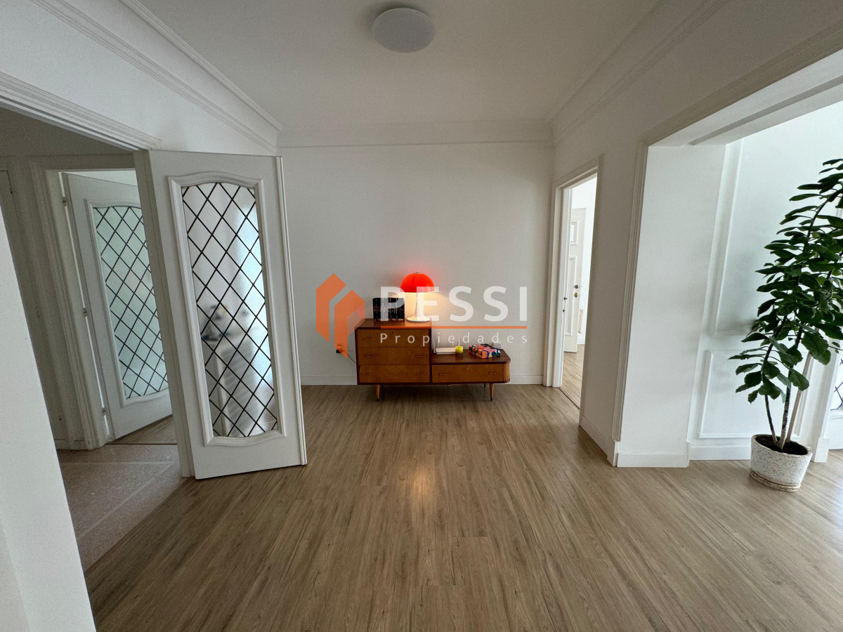 Apartamento ID.1468/Venta-apartamento-4-dormitorios-y-escritorio-en-Cordón - Venta apartamento 4 dormitorios y escritorio en Cordón