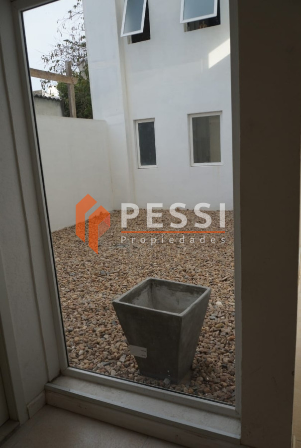 Apartamento ID.2326 - Alquiler monoambiente en Buceo