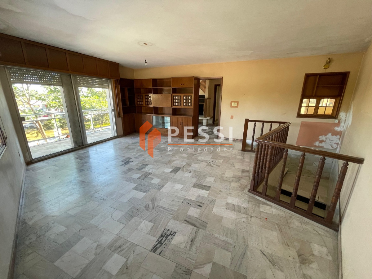 Apartamento ID.2155/Venta-apartamento-1-dormitorio-a-estrenar- - Venta casa de 3 dormitorios, terraza, barbacoa y garage 