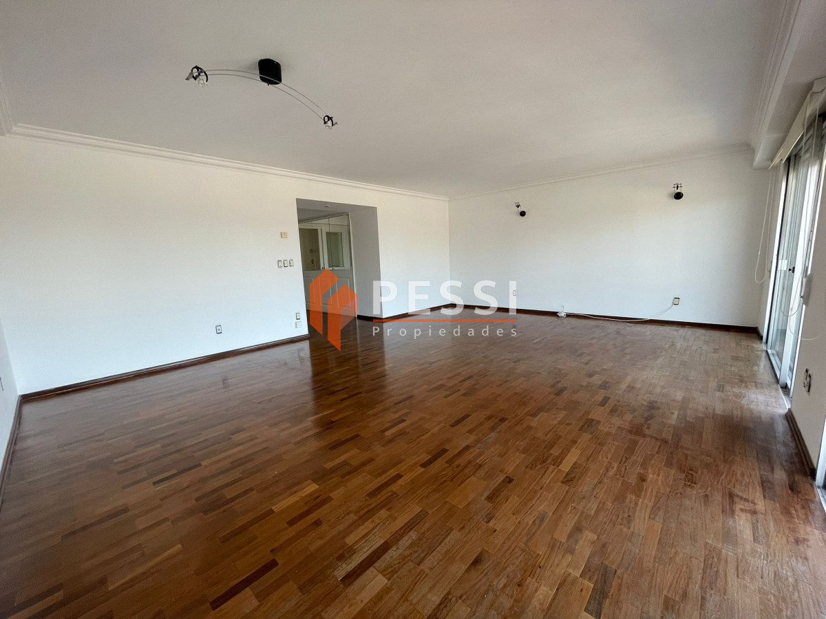 Apartamento ID.1072/Venta-Apartamento-con-renta,-3-Dormitorios-y-terraza-frente-al-mar-en-Punta-Carretas - Venta Apartamento con renta, 3 Dormitorios y terraza frente al mar en Punta Carretas