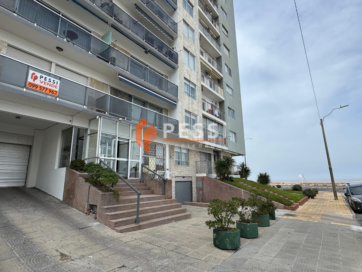 Apartamento ID.1438 - Venta apartamento 2 dormitorios con vista a la rambla y garage en Malvin 