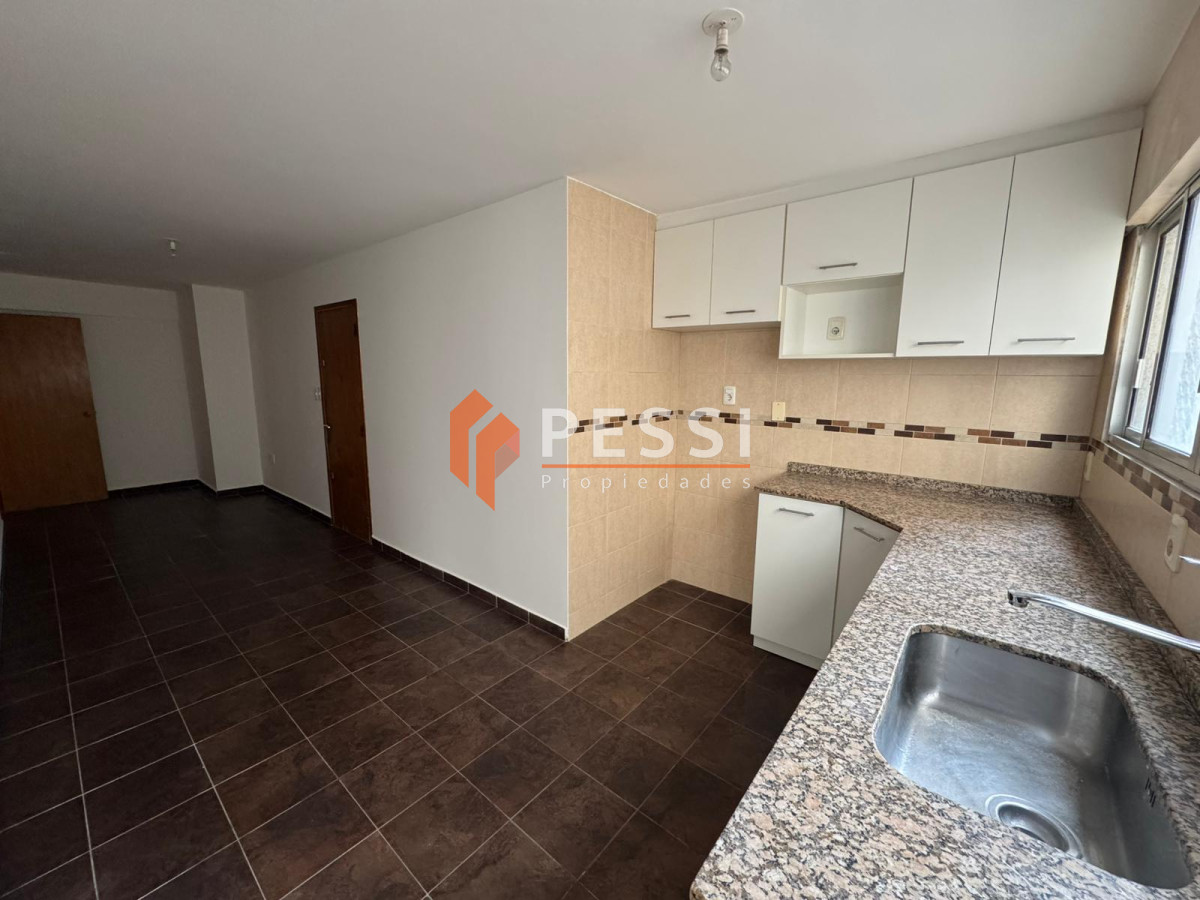 Apartamento ID.2505 - Alquiler apartamento 3 dormitorios en Punta Carretas