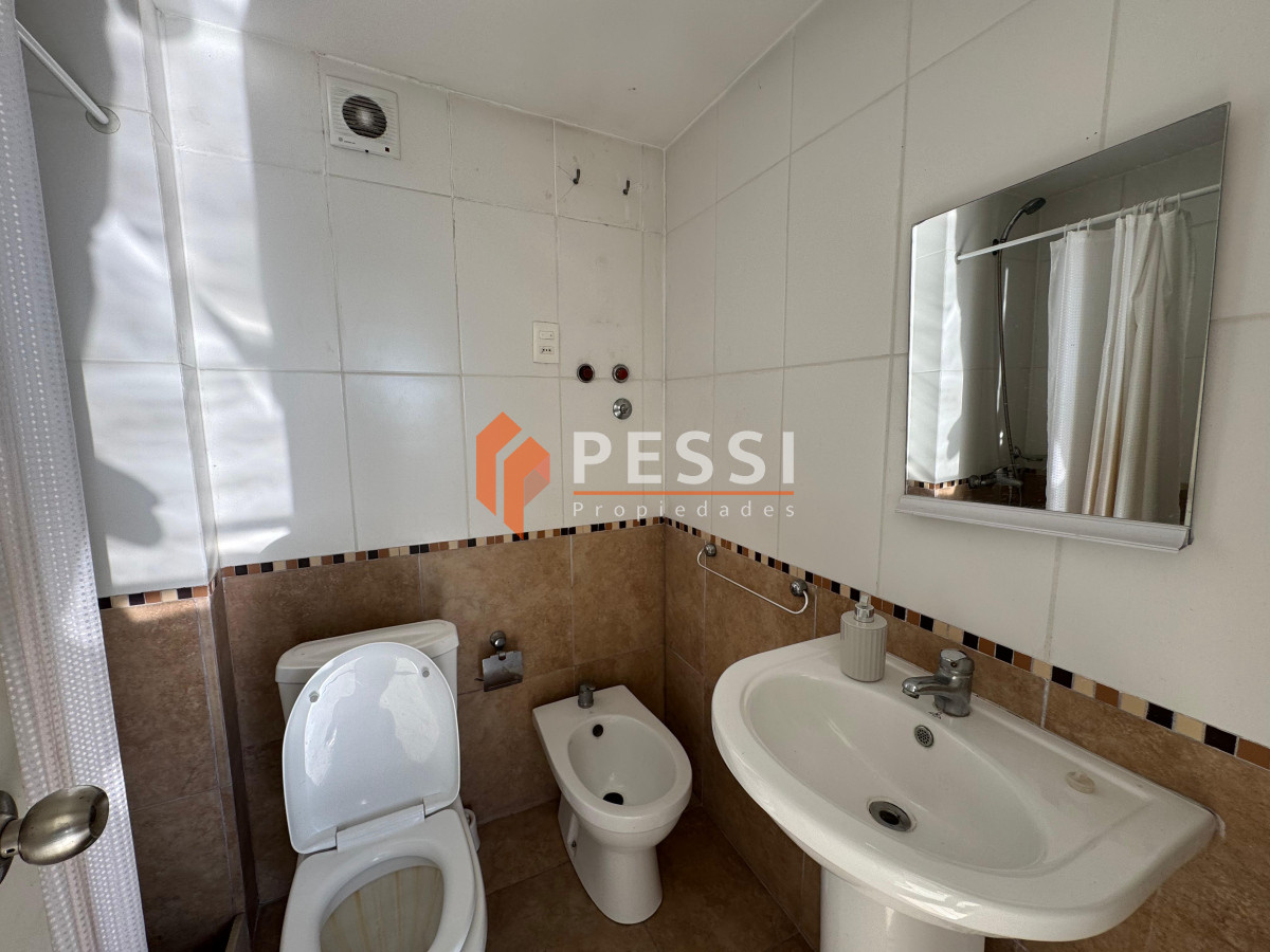 Apartamento ID.1492 - Alquiler apartamento 2 dormitorios y terraza en Cordón.