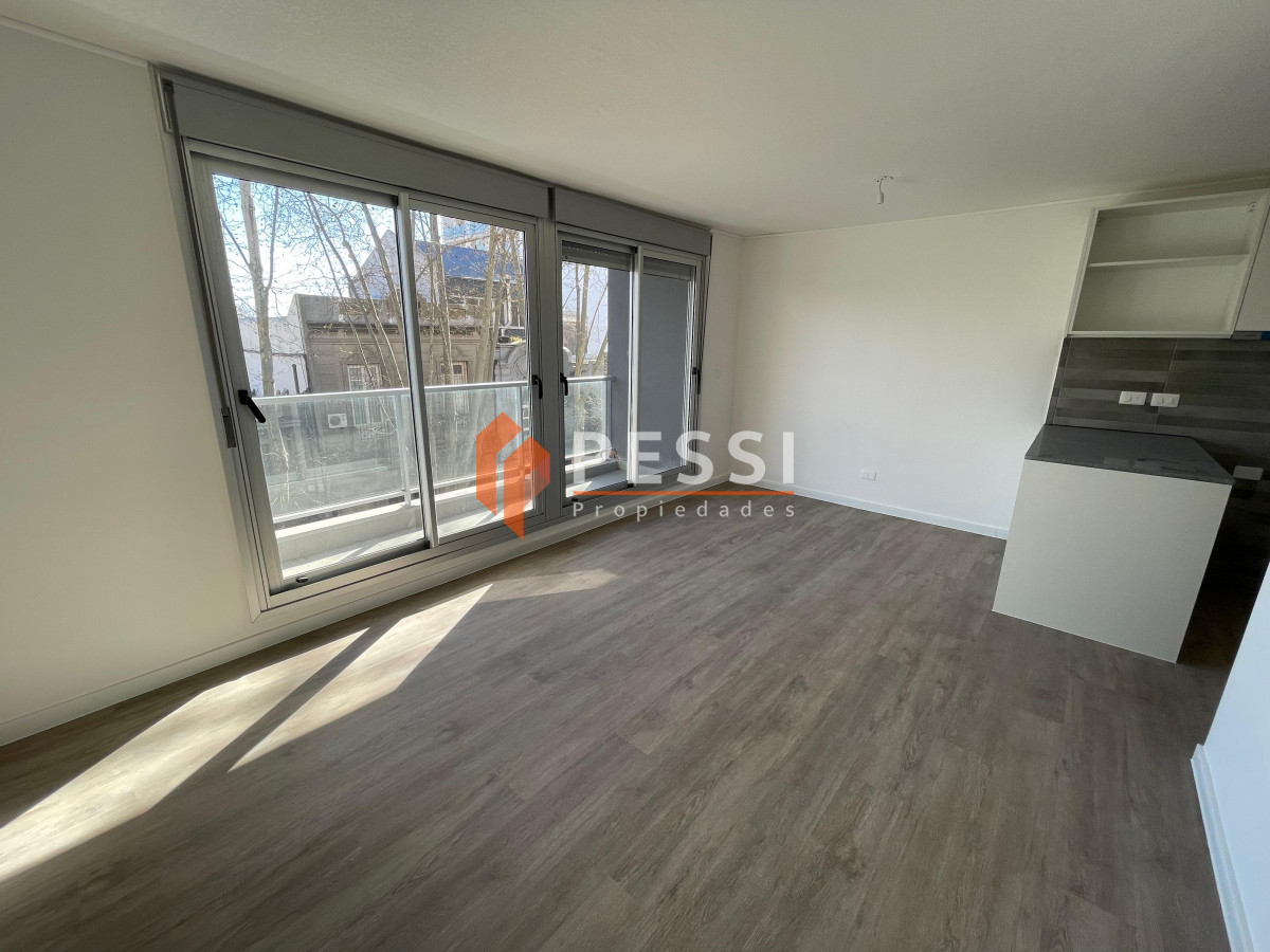 Apartamento ID.2406/Venta-apartamento-2-dormitorios-con-garage-rentado-en-Tres-Cruces - Venta apartamento 2 dormitorios con garage rentado en Tres Cruces