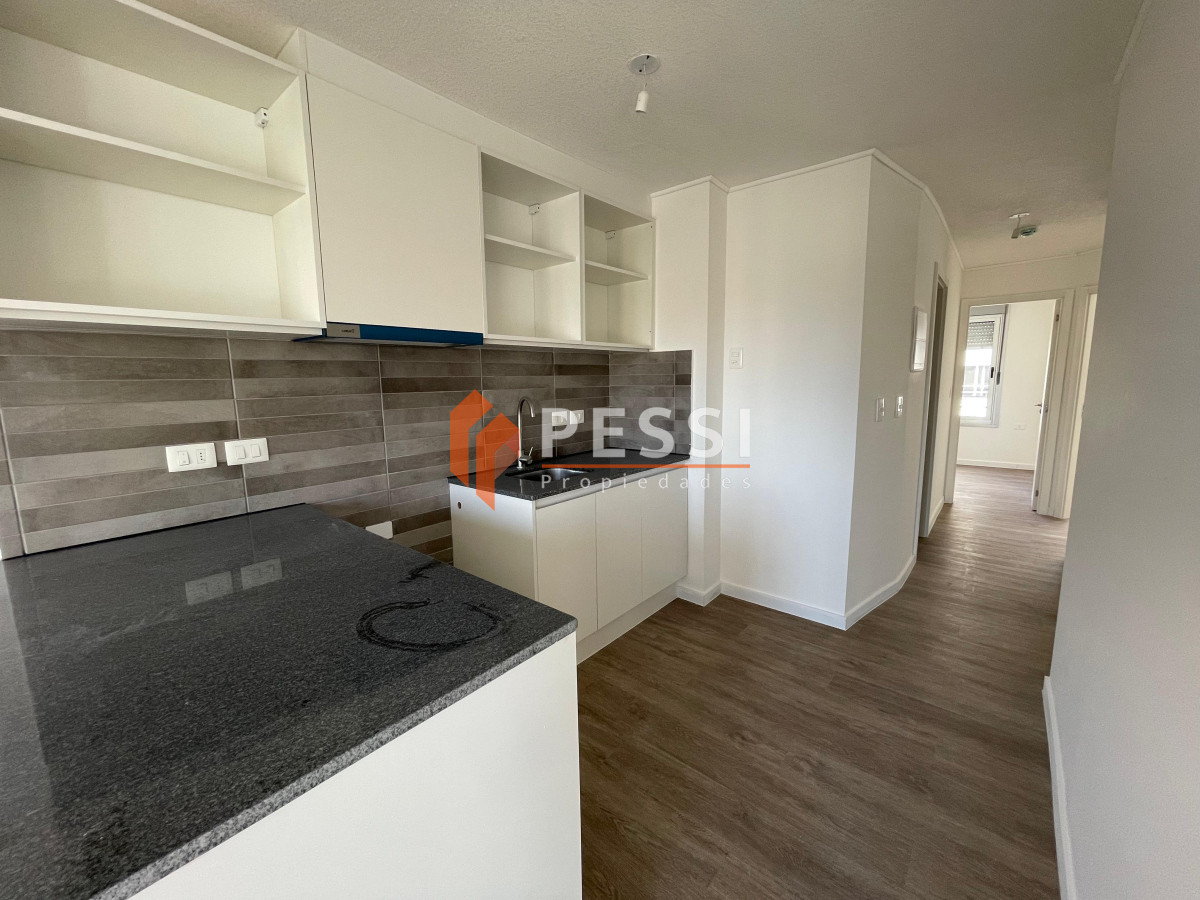 Apartamento ID.2406/Venta-apartamento-2-dormitorios-con-garage-rentado-en-Tres-Cruces - Venta apartamento 2 dormitorios con garage rentado en Tres Cruces