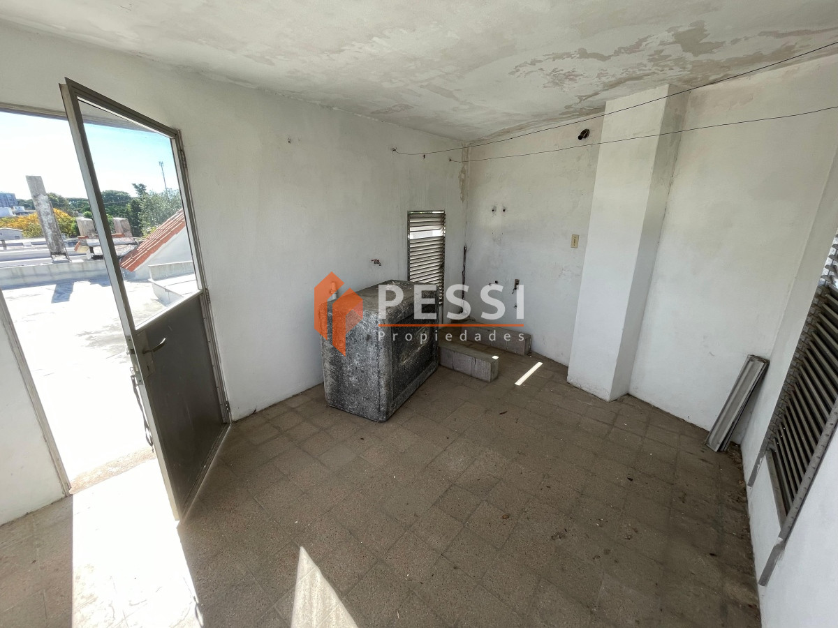 Apartamento ID.2155/Venta-apartamento-1-dormitorio-a-estrenar- - Venta casa de 3 dormitorios, terraza, barbacoa y garage 