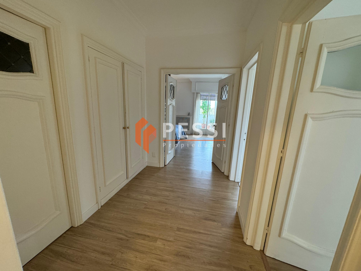 Apartamento ID.1468/Venta-apartamento-4-dormitorios-y-escritorio-en-Cordón - Venta apartamento 4 dormitorios y escritorio en Cordón