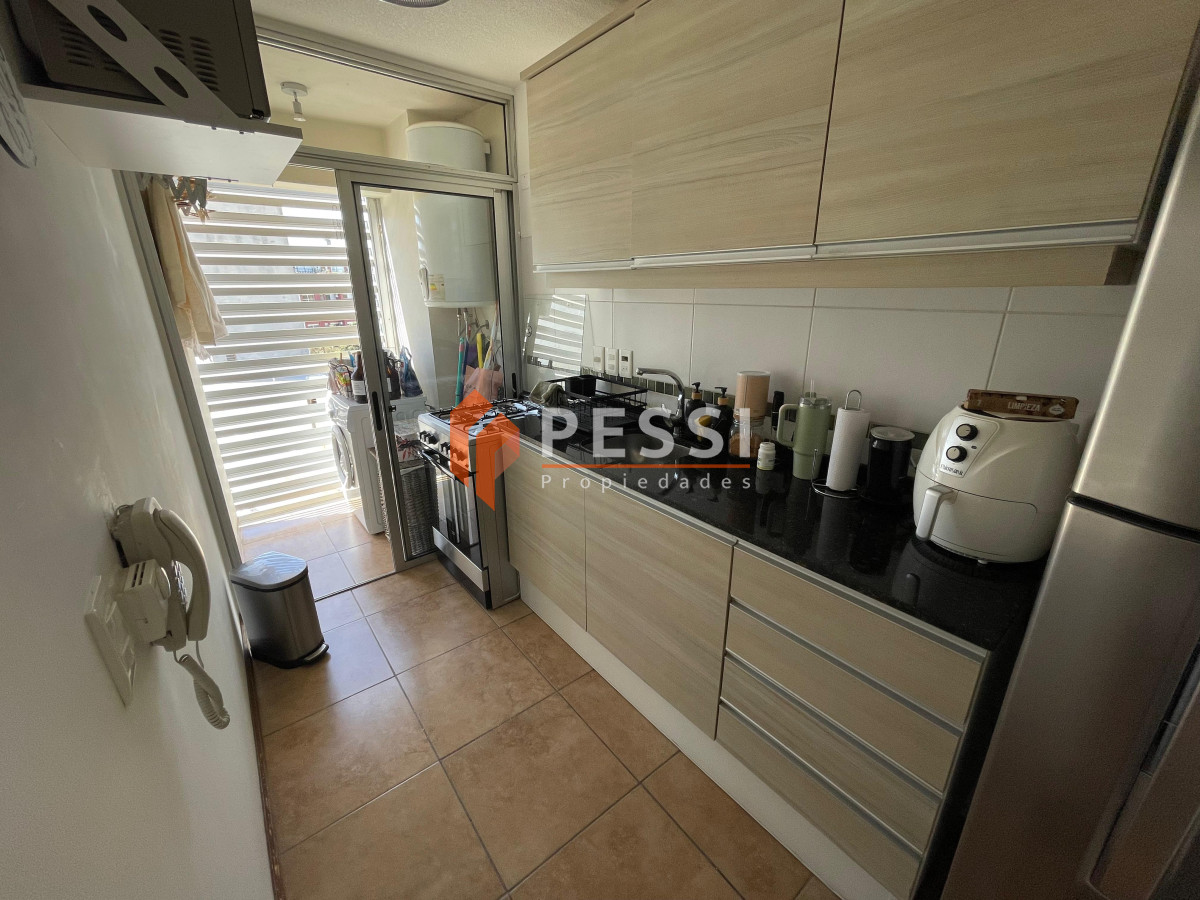 Apartamento ID.2486/Alquiler-apartamento-1-dormitorio-con-balcón-y-garage-en-Pocitos - Alquiler apartamento 1 dormitorio con balcón y garage en Pocitos