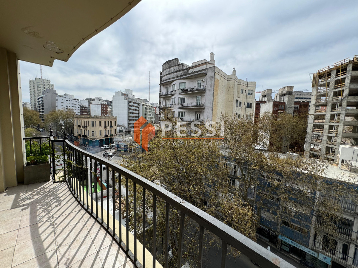 Apartamento ID.1468/Venta-apartamento-4-dormitorios-y-escritorio-en-Cordón - Venta apartamento 4 dormitorios y escritorio en Cordón