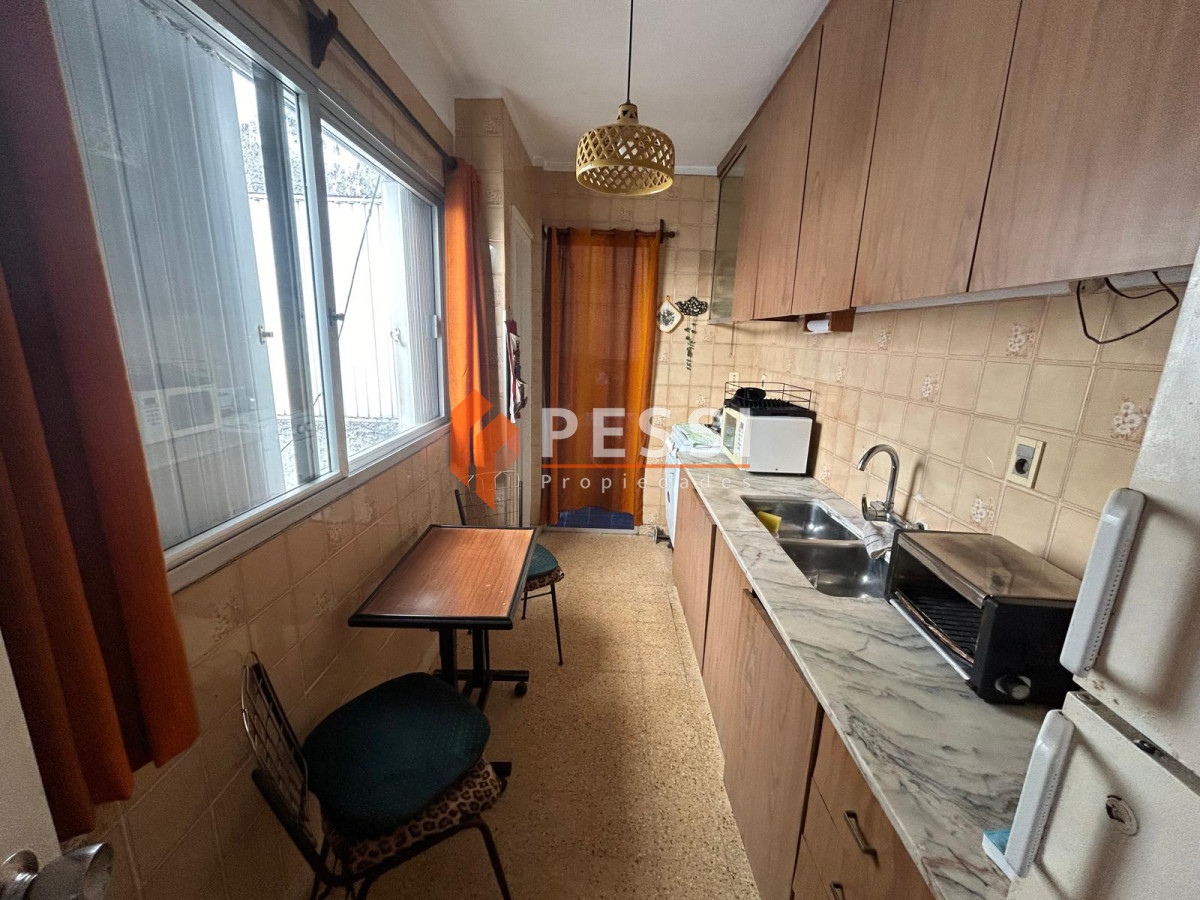 Apartamento ID.2435/Venta-casa-PH-de-altos-en-Pocitos - Venta casa PH de altos en Pocitos