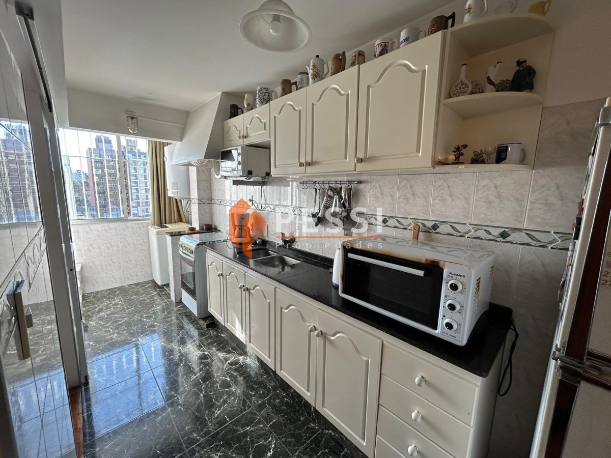 Apartamento ID.2434/Venta-apartamento-3-dormitorios-y-garage-en-Pocitos - Venta apartamento 3 dormitorios y garage en Pocitos