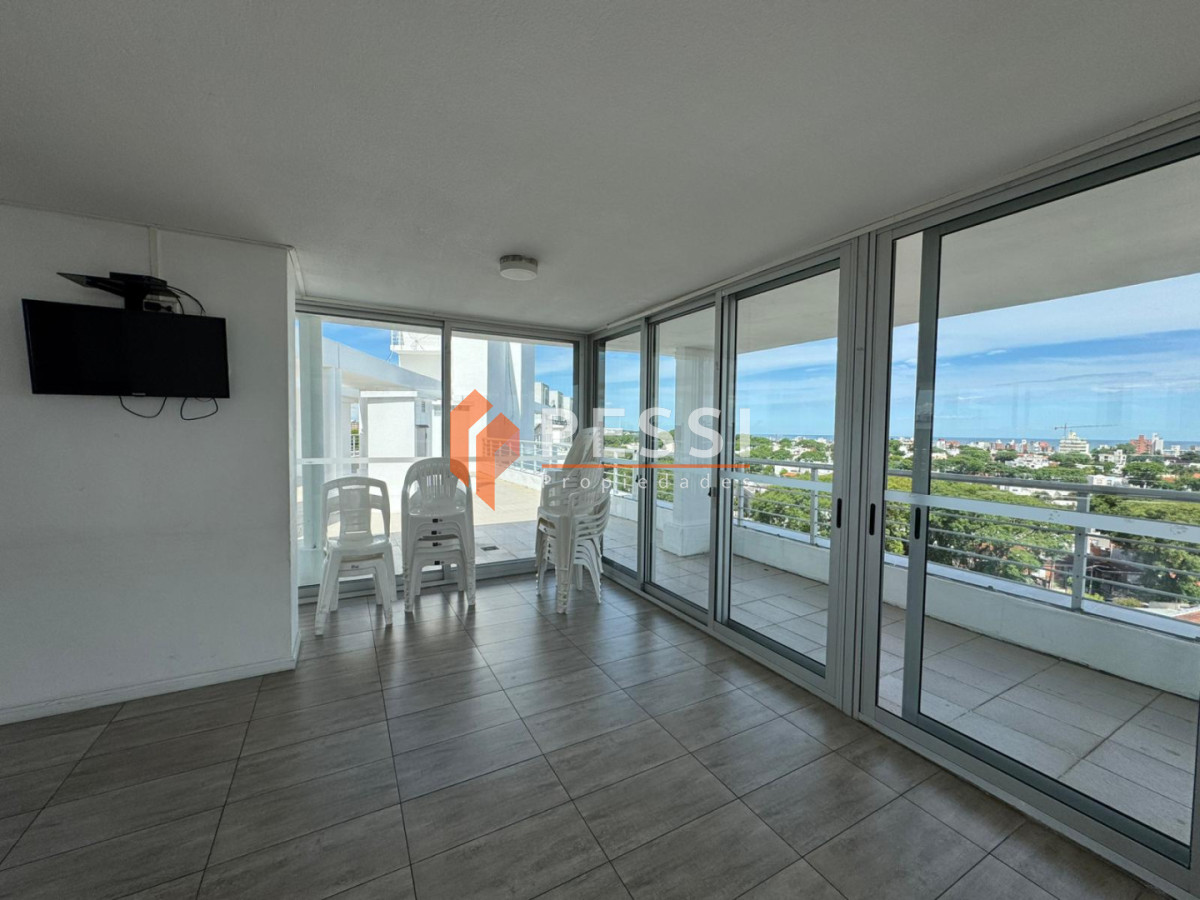 Apartamento ID.2513/Venta-aparamento-2-dormitorios-y-garage-en-Malvin - Venta aparamento 2 dormitorios y garage en Malvin