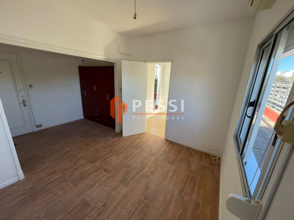 Apartamento ID.2105 - Alquiler monoambiente con gran terraza y cocina definida en Aguada