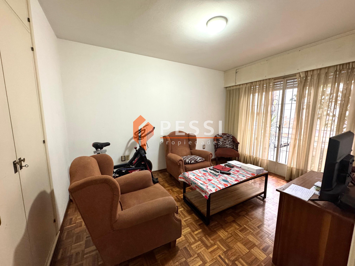 Apartamento ID.2464/Venta-apartamento-2-dormitorios-y-garage-en-Centro - Venta apartamento 2 dormitorios y garage en Centro