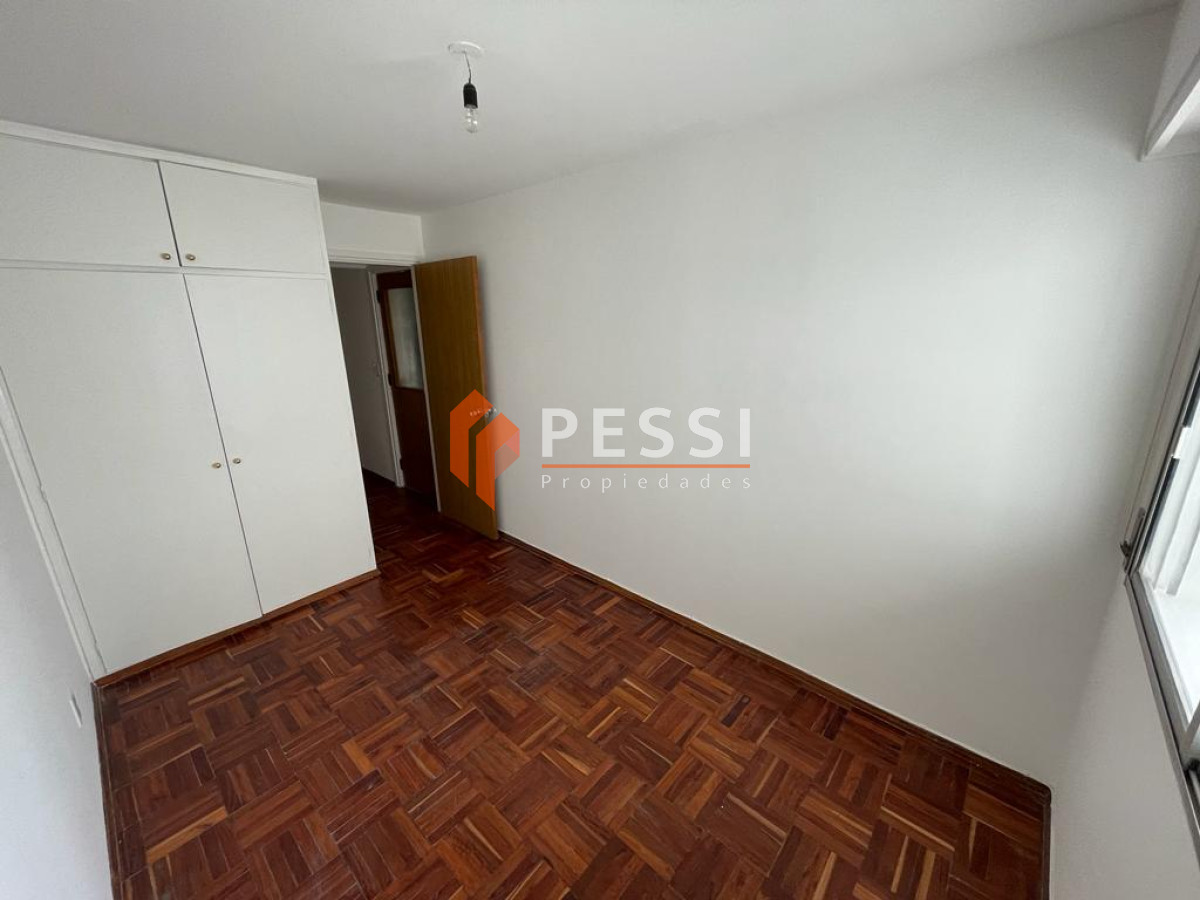 Apartamento ID.2321 - Alquiler apartamento 2 dormitorios y garage en Pocitos 
