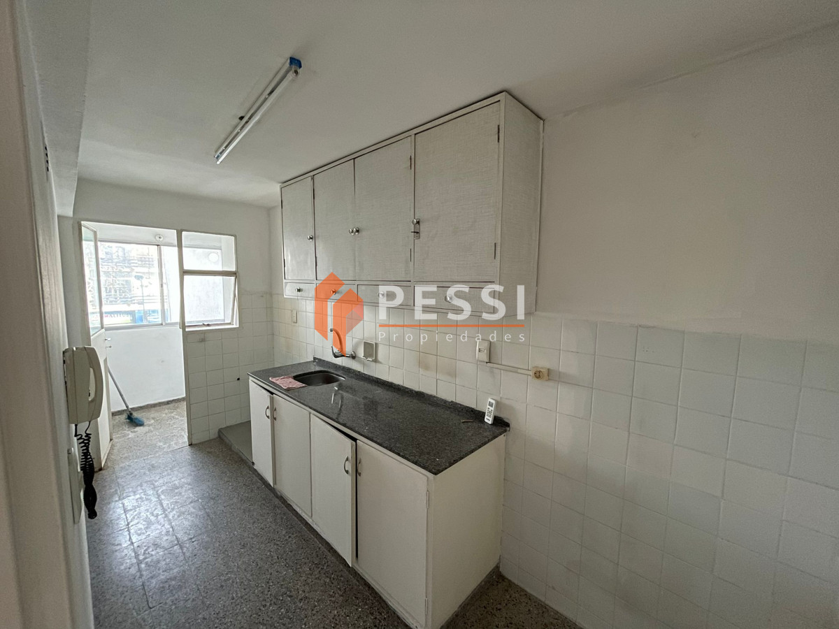Apartamento ID.1044 - Alquiler Apartamento 2 dormitorios en Pocitos 