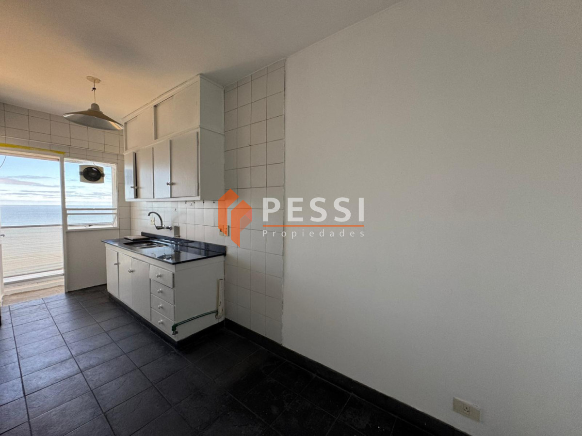 Apartamento ID.1392 - Alquiler apartamento 2 dormitorios con vista al mar en Pocitos 