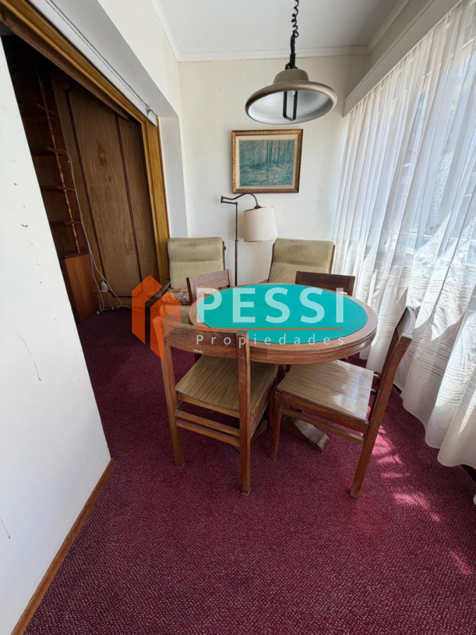 Apartamento ID.2525/Venta-apartamento-3-dormitorios-y-servicio-con-garaje-doble-y-vista-a-la-rambla - Venta apartamento 3 dormitorios y servicio con garaje doble y vista a la rambla