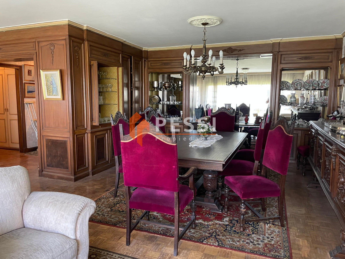 Apartamento ID.2418/Venta-apartamento-4-dormitorios-y-garage-en-Pocitos - Venta apartamento 4 dormitorios y garage en Pocitos