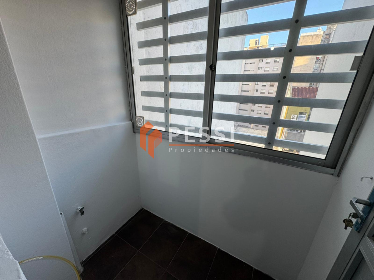 Apartamento ID.1137 - Alquiler apartamento 2 dormitorios con balcón en Punta Carretas 