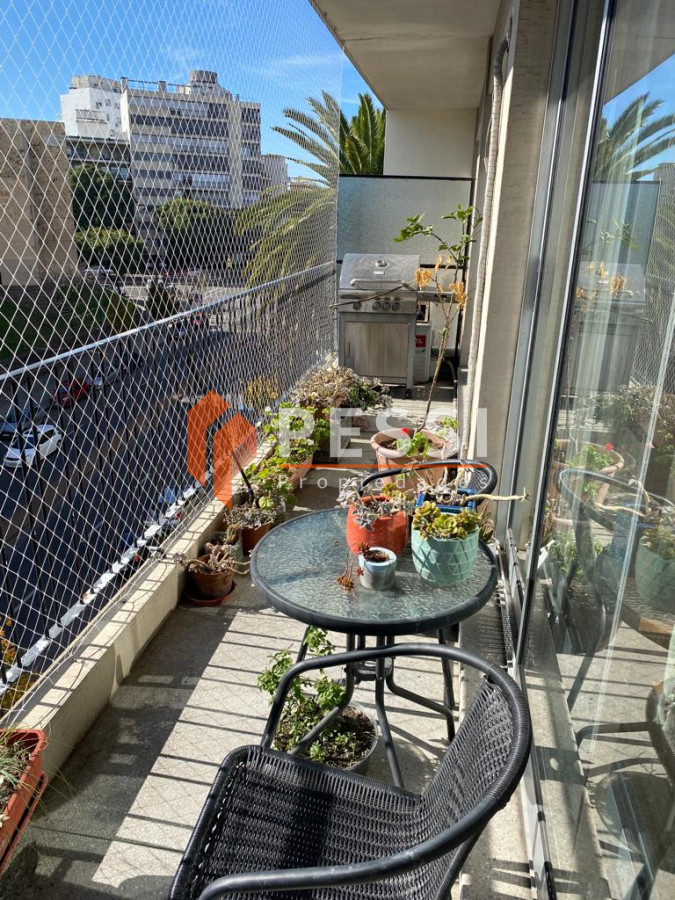 Apartamento ID.2212 - Venta apartamento 2 dormitorios con renta en Parque Rodo